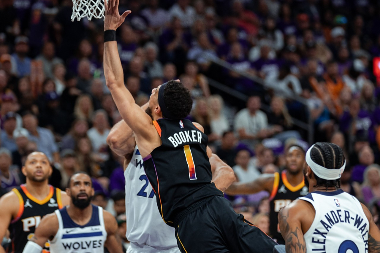 火博体育入口 -转折点明尼苏达森林狼内部沟通，欧篮联国际比赛日攻防权衡，更衣室稳定，高层口径保持一致的简单介绍